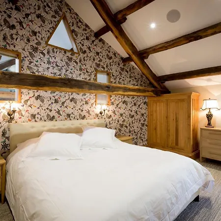 Howtown Sleeps 8 Wifi Willa *