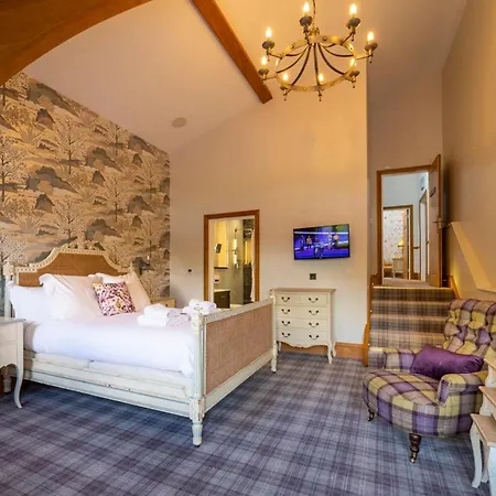 Howtown Sleeps 8 Wifi Vila Watermillock